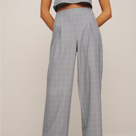 NWT Reformation Cleo two piece size 6 color grey check - Picture 3 of 9